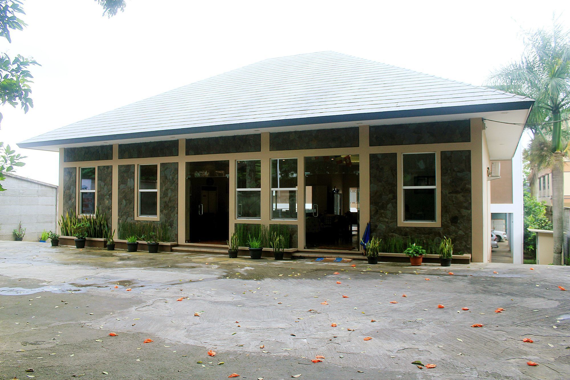 Zen Rooms Bukit Tunggul Bandung Bagian luar foto