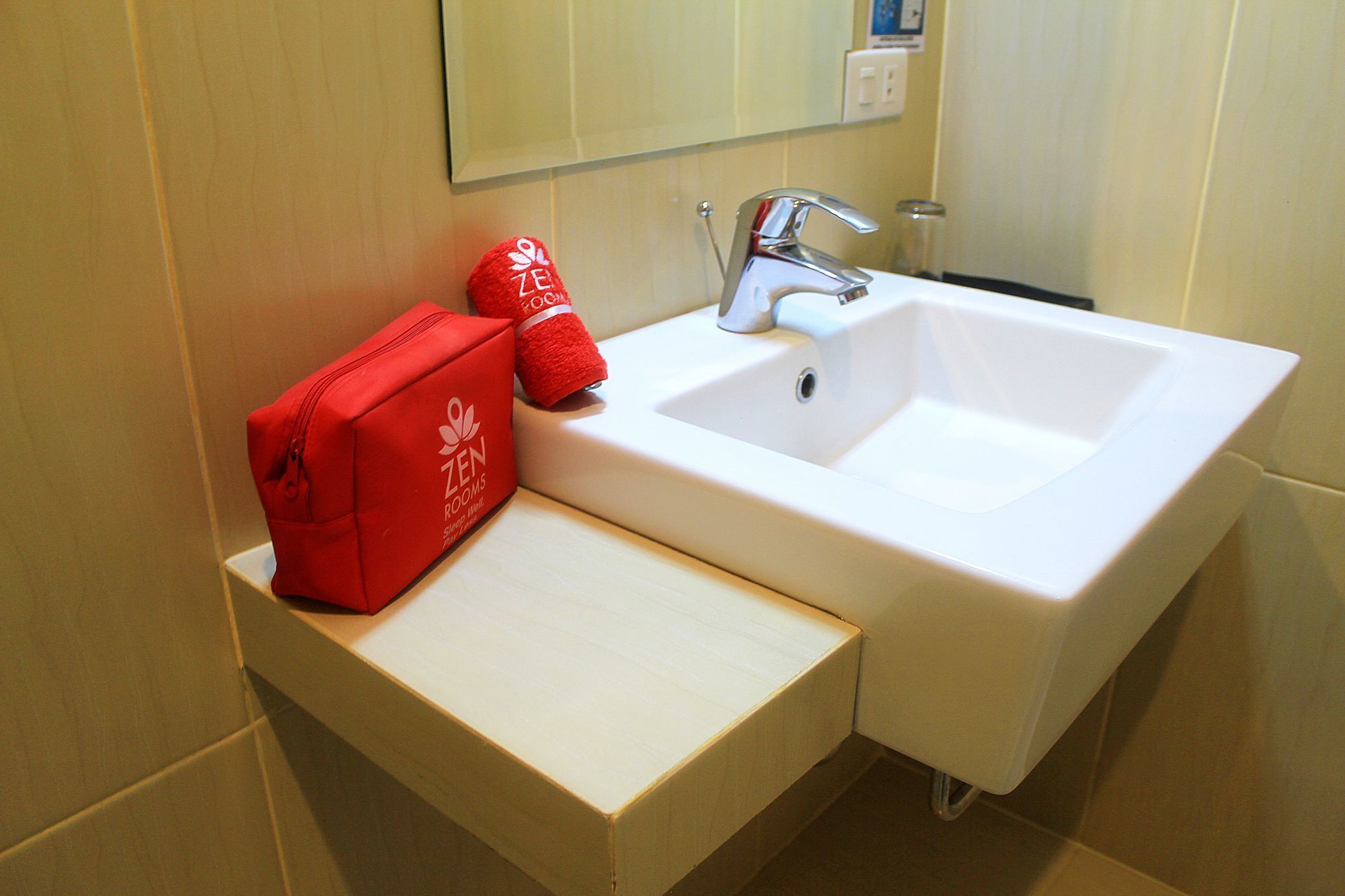 Zen Rooms Bukit Tunggul Bandung Bagian luar foto